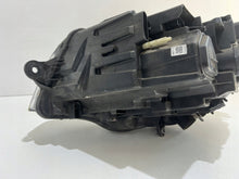 Laden Sie das Bild in den Galerie-Viewer, Frontscheinwerfer VW T6 7L1941036D Rechts Scheinwerfer Headlight SCH5336486315lq