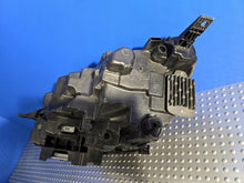 Laden Sie das Bild in den Galerie-Viewer, Frontscheinwerfer Ford Kuga LV4B-13E016-AL Full LED Rechts Headlight SCH1751698877bv