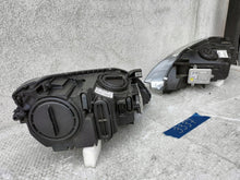 Load image into Gallery viewer, Frontscheinwerfer BMW 6 7222084-17 7222083-17 Ein Satz Scheinwerfer Headlight SCH6642751155lx