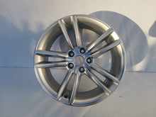 Load image into Gallery viewer, 1x Alufelge 19 Zoll 8.0" 5x120 40ET Glanz Silber 6007214-00-D Tesla S Rim Wheel FEL1758999253zr