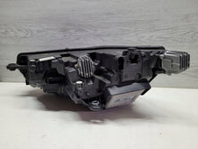Laden Sie das Bild in den Galerie-Viewer, Frontscheinwerfer Skoda Octavia IV 5E4941015A Rechts Scheinwerfer Headlight SCH9375080482ho