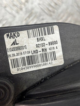 Load image into Gallery viewer, Frontscheinwerfer Hyundai I10 92102B9000 Rechts Scheinwerfer Headlight