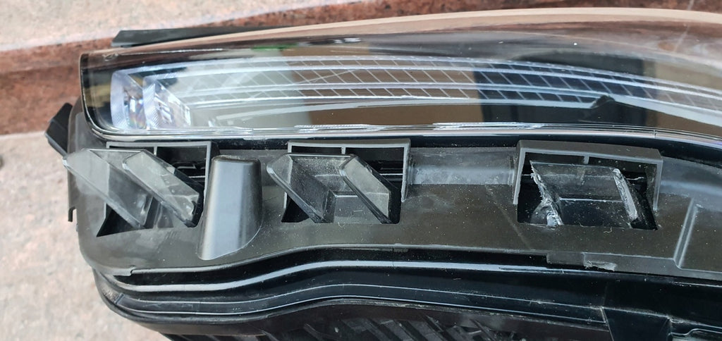 Frontscheinwerfer Mercedes-Benz Cla X118 C118 A1189061301 Links Headlight SCH4933950056xp