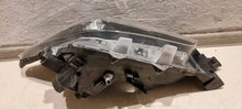Laden Sie das Bild in den Galerie-Viewer, Frontscheinwerfer Mazda 3 BACS51030 Rechts Scheinwerfer Headlight SCH8293383976hx