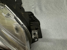 Laden Sie das Bild in den Galerie-Viewer, Frontscheinwerfer Ford Kuga II GV41-13D154-AG Xenon Rechts Headlight