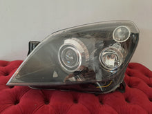 Laden Sie das Bild in den Galerie-Viewer, Frontscheinwerfer Opel Astra H Links Scheinwerfer Headlight SCH8789353536zq