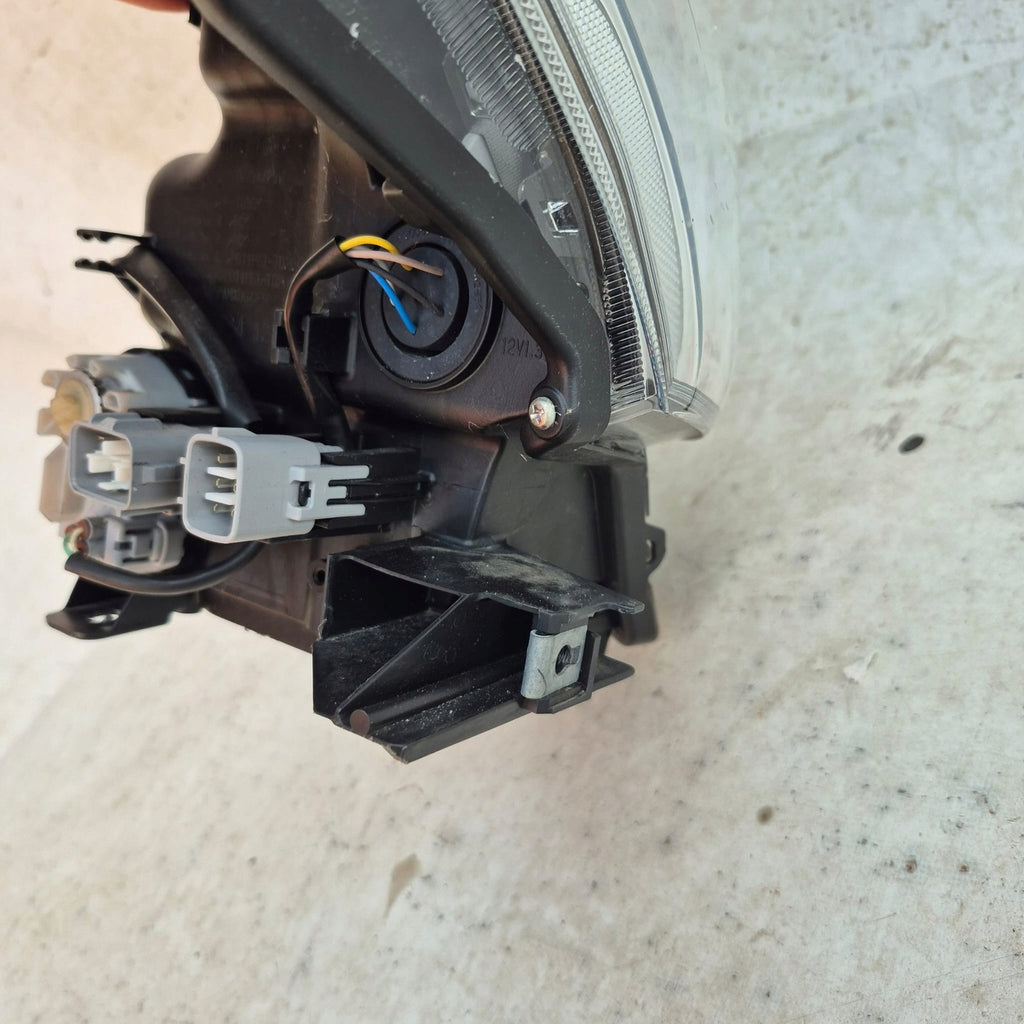 Frontscheinwerfer Toyota Prius Plus Rechts Scheinwerfer Headlight SCH6783469926qe