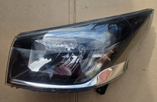 Laden Sie das Bild in den Galerie-Viewer, Frontscheinwerfer Opel Vivaro B 260605859R LED Ein Stück (Rechts oder Links)