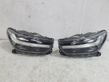 Laden Sie das Bild in den Galerie-Viewer, Frontscheinwerfer Volvo Xc40 32293923 32293922 Full LED Rechts oder Links SCH8733296934zo