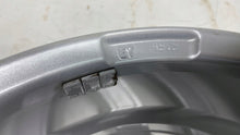 Load image into Gallery viewer, 1x Alufelge 17 Zoll 7.0" 5x114.3 43 5ET KBA53506 Kia Sportage V Rim Wheel FEL3020182491su