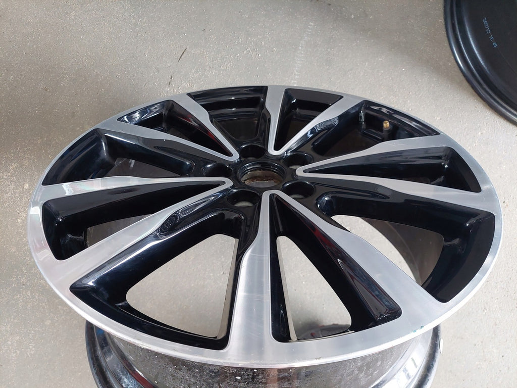 1x Alufelge 18 Zoll 7.5" 5x108 52 5ET GJ5C-1007-P1A Ford Kuga Rim Wheel