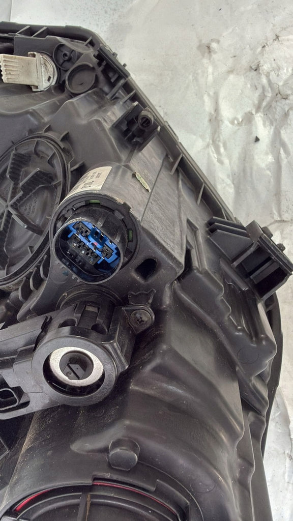 Frontscheinwerfer Hyundai Tucson Links Scheinwerfer Headlight SCH3971316662vu