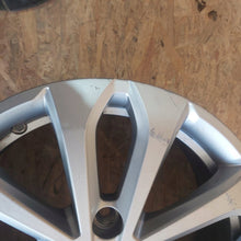 Load image into Gallery viewer, 1x Alufelge 16 Zoll 6.5" 5x114.3 44ET Glanz Silber 403004651R Renault Megane Iv FEL1846436446ef