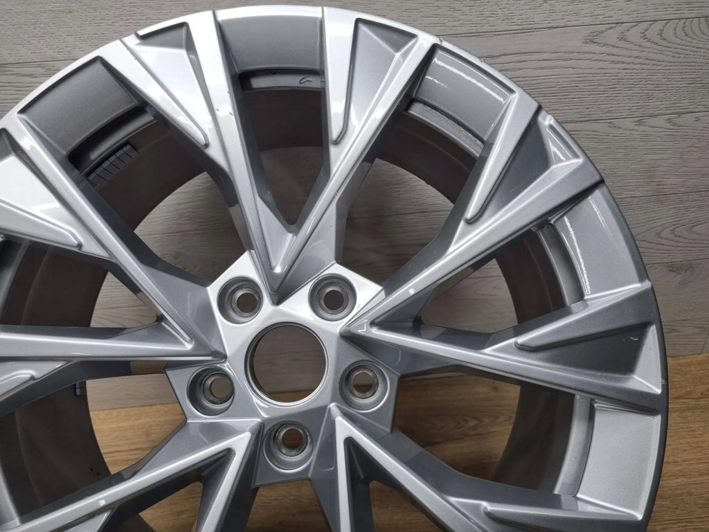 1x Alufelge 18 Zoll 8.0" 5x112 44ET Glanz 3P0601025E Skoda Superb Rim Wheel FEL6708715541sr
