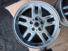Laden Sie das Bild in den Galerie-Viewer, 1x Alufelge 18 Zoll 7.5&quot; 5x120 6750217-7 Land Rover Range Rim Wheel