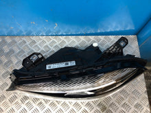 Laden Sie das Bild in den Galerie-Viewer, Frontscheinwerfer Mercedes-Benz W176 A1769069000 A1769068900 Ein Satz Headlight SCH4774524142xf