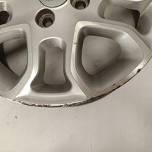Laden Sie das Bild in den Galerie-Viewer, 1x Alufelge 15 Zoll 5.5" 4x100 52ET Glanz Silber 529101Y200 Kia Picanto FEL8952169236ez