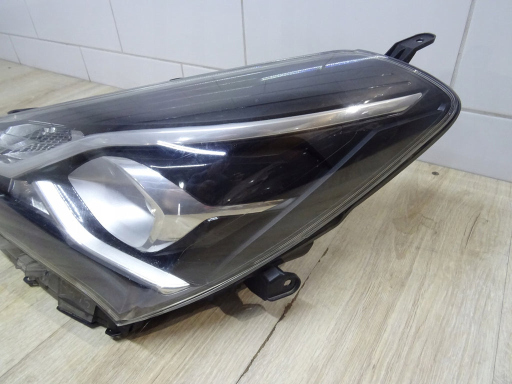 Frontscheinwerfer Toyota Yaris LED Links Scheinwerfer Headlight