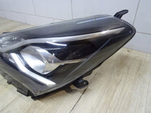 Load image into Gallery viewer, Frontscheinwerfer Toyota Yaris LED Links Scheinwerfer Headlight