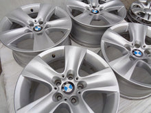 Laden Sie das Bild in den Galerie-Viewer, 4x Alufelge 17 Zoll 8.0" 5x120 30ET Glanz Silber 6790172 BMW F11 F10 F12 F13 FEL1934936595wa