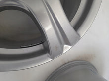 Laden Sie das Bild in den Galerie-Viewer, 1x Alufelge 17 Zoll 7.5" 5x130 50ET Silber KBA46530 Rim Wheel FEL3055946962db