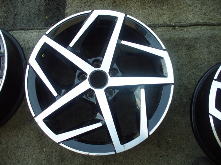 1x Alufelge 18 Zoll 7.5" 5x112 51ET Glanz Silber 5H0601025 VW Golf VIII I FEL1320741426gy
