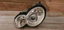 Laden Sie das Bild in den Galerie-Viewer, Frontscheinwerfer Mercedes-Benz W203 A2038201759 Xenon Links Headlight SCH6333605656xt