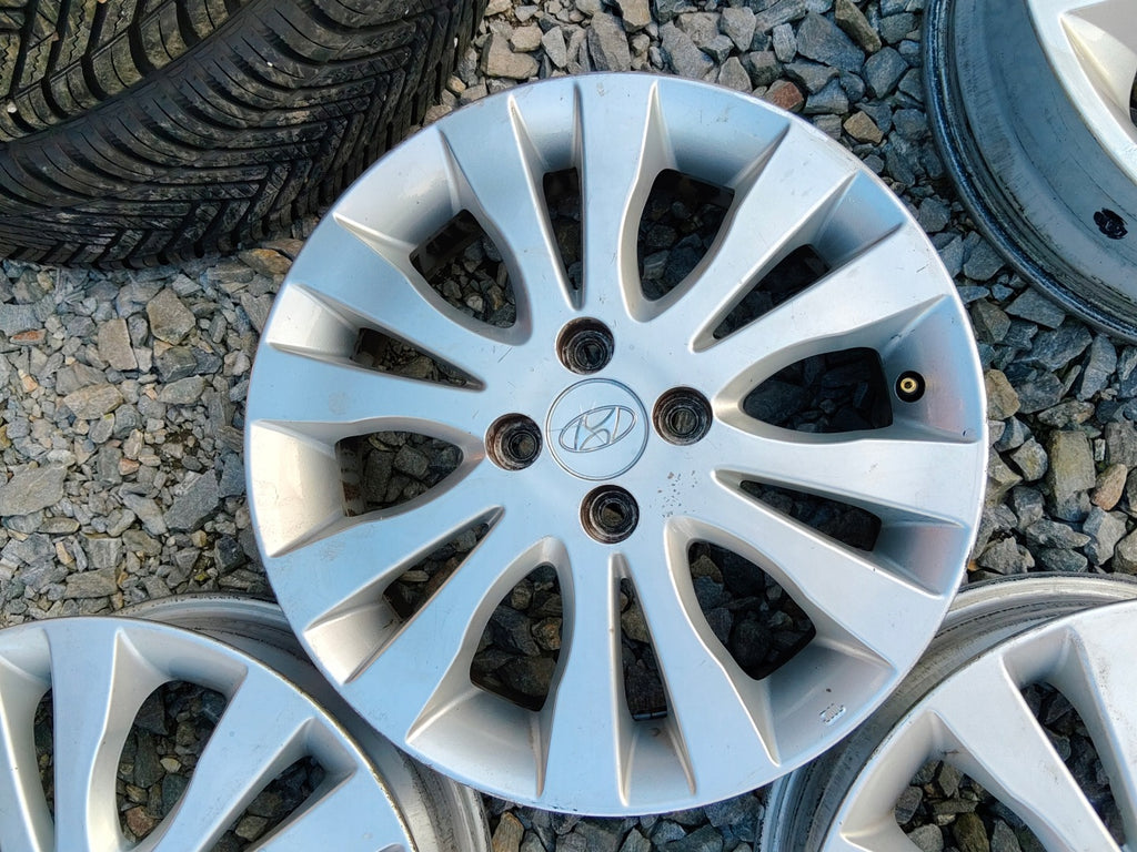 4x Alufelge 16 Zoll 5.5" 4x100 54ET Glanz Silber 52910-1J300 Hyundai I Rim Wheel FEL3810841974ul