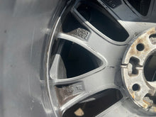 Laden Sie das Bild in den Galerie-Viewer, 1x Alufelge 17 Zoll 7.0" 5x114.3 43ET 403000856R Renault Megane Talisman FEL7745827711nc