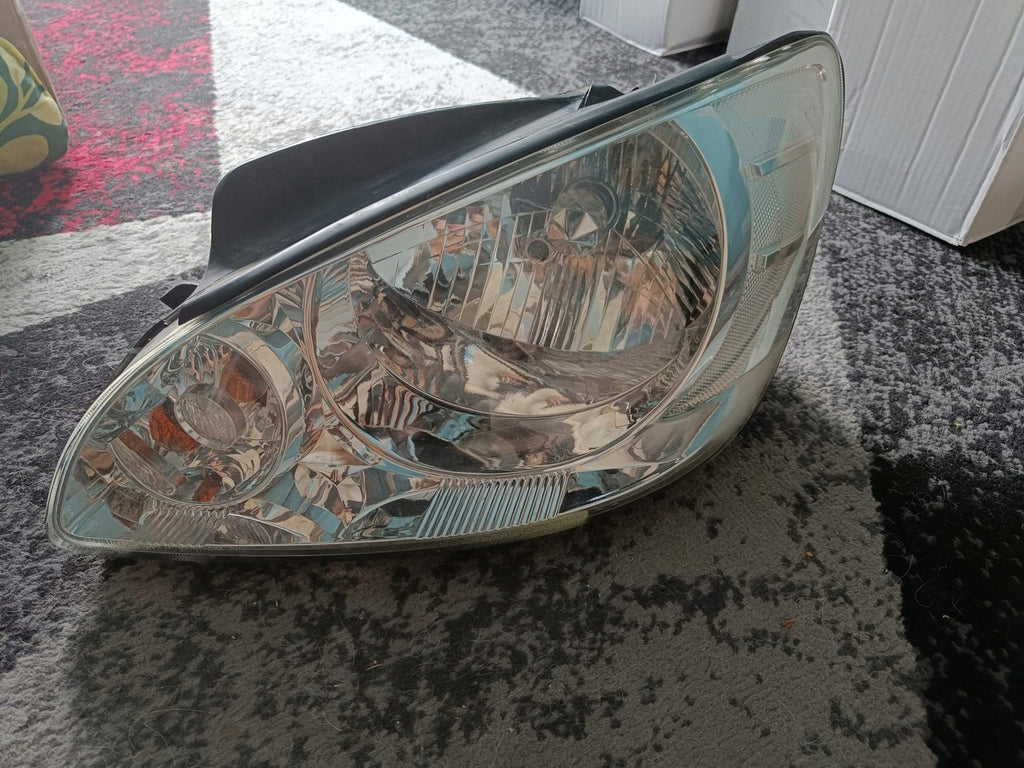 Frontscheinwerfer Hyundai Getz 92101-1C50092101-1C500 Links Headlight