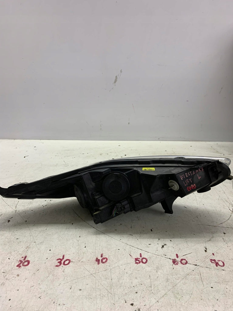 Frontscheinwerfer Ford Fiesta I C1BB-13W030-AE Ein Stück (Rechts oder Links) SCH1949554392bj