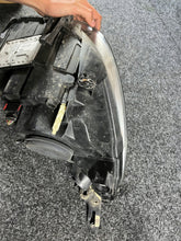 Laden Sie das Bild in den Galerie-Viewer, Frontscheinwerfer Citroën C5 9661316680 Xenon Links Scheinwerfer Headlight
