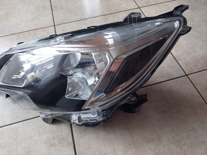 Frontscheinwerfer Mitsubishi Space W Star Links Scheinwerfer Headlight SCH5993120131zw