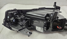 Laden Sie das Bild in den Galerie-Viewer, Frontscheinwerfer Renault Zoe 260609388 101-6E003 LED Links Headlight SCH4465619826qd