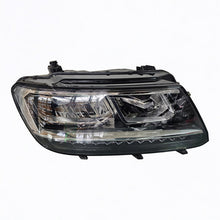 Laden Sie das Bild in den Galerie-Viewer, Frontscheinwerfer VW Tiguan 5NB941036 Rechts Scheinwerfer Headlight