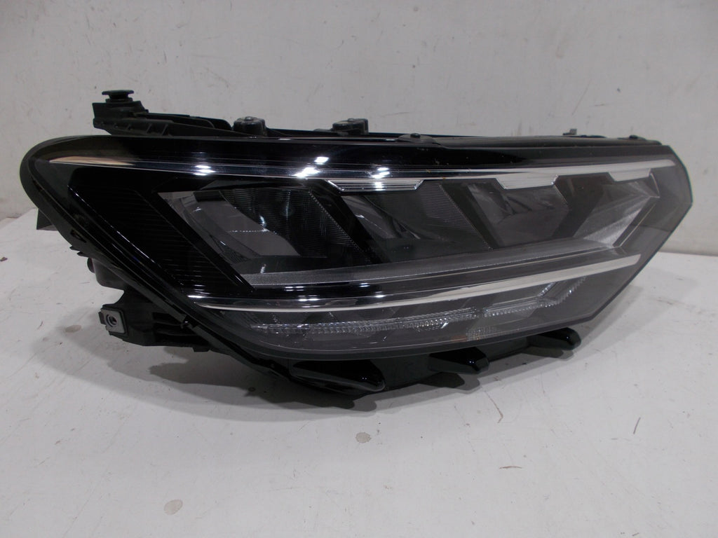 Frontscheinwerfer VW Passat B8 3G1941036P LED Ein Stück (Rechts oder Links) SCH5121861079ft