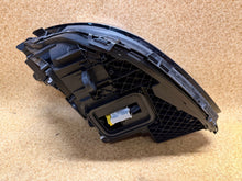 Laden Sie das Bild in den Galerie-Viewer, Frontscheinwerfer Mercedes-Benz W213 A2139069603KZ LED Rechts Headlight SCH8076098241qc