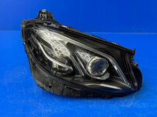 Laden Sie das Bild in den Galerie-Viewer, Frontscheinwerfer Mercedes-Benz W213 A2139067606 LED Rechts Headlight SCH6280944079tl