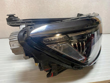 Laden Sie das Bild in den Galerie-Viewer, Frontscheinwerfer VW Passat B8 3G1941082T LED Rechts Scheinwerfer Headlight