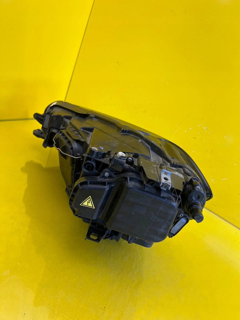 Frontscheinwerfer VW Golf Sportsvan 517941034B Xenon Rechts Headlight SCH8879434950gn