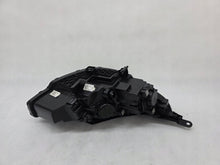 Laden Sie das Bild in den Galerie-Viewer, Frontscheinwerfer Hyundai I30 III G4921-64010 Ein Stück (Rechts oder Links)