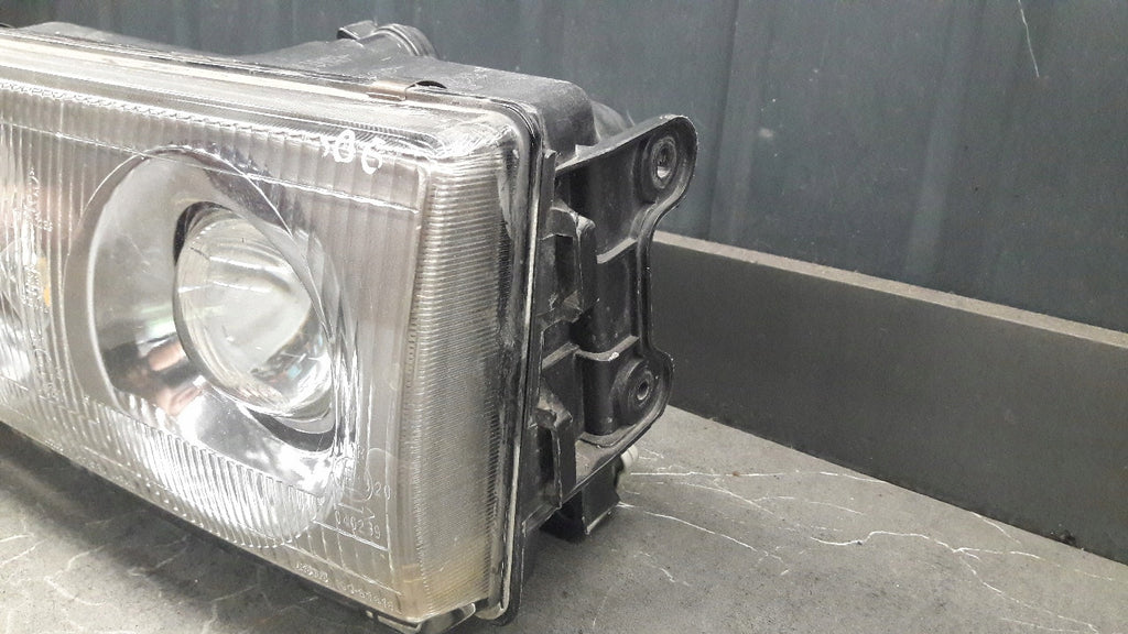 Frontscheinwerfer Mitsubishi Delica 100-37619 Links Scheinwerfer Headlight