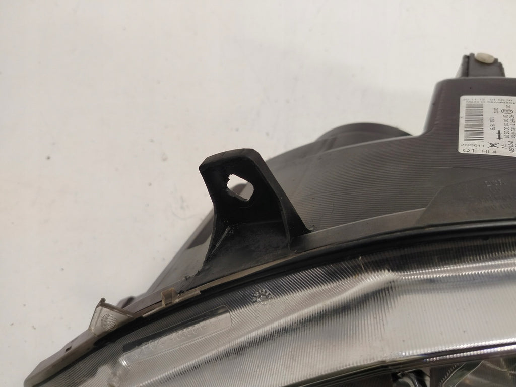 Frontscheinwerfer Mercedes-Benz Vito W639 A6398201861 FALSE Headlight SCH5040493093bx