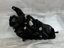 Laden Sie das Bild in den Galerie-Viewer, Frontscheinwerfer Mercedes-Benz Gle A1679061600 Full LED Links Headlight