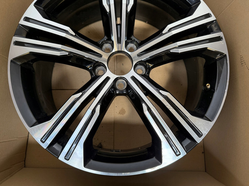 1x Alufelge 19 Zoll 7.5" 5x108 50 5ET Glanz 31471556 Volvo Xc40 Rim Wheel