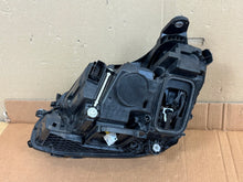 Laden Sie das Bild in den Galerie-Viewer, Frontscheinwerfer Mercedes-Benz W213 A2139062606 Full LED Rechts Headlight SCH8550230490pl
