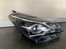Load image into Gallery viewer, Frontscheinwerfer Toyota Yaris Rechts Scheinwerfer Headlight SCH5504650281wc