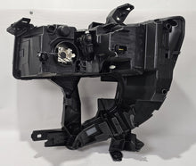 Laden Sie das Bild in den Galerie-Viewer, Frontscheinwerfer Nissan Interstar Master III 260106174 Rechts Headlight SCH3637171044bj