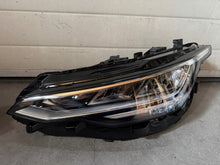 Load image into Gallery viewer, Frontscheinwerfer VW Golf VIII 5H1941005A L866469 5H1941006 LED Ein Satz SCH4310425248dg
