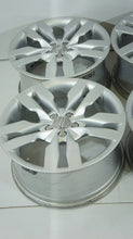Laden Sie das Bild in den Galerie-Viewer, 4x Alufelge 19 Zoll 9.0" 5x112 52ET Glanz Silber 4F0601025 Audi A6 Rim Wheel FEL1759417992yt